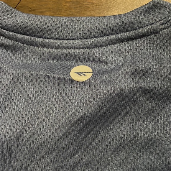 NWOT HI-Tec (Dri-tek) Men’s layering shirt - Picture 6 of 6